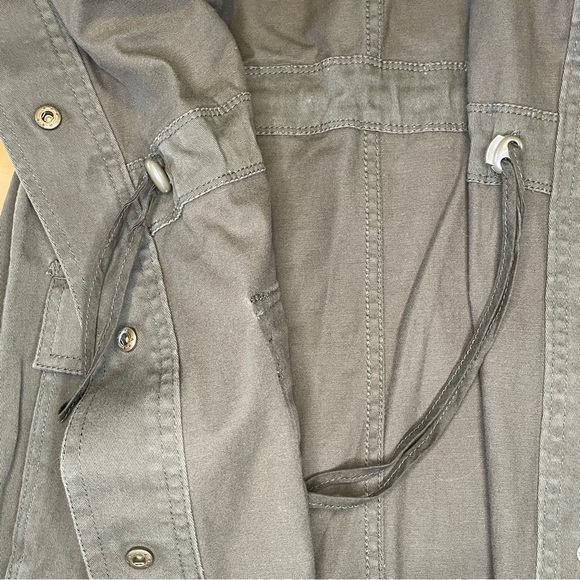 Matty M Cargo Vest - Olive Green - Picture 5 of 10